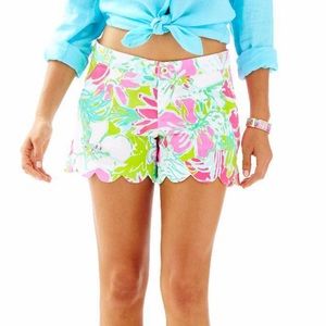 Lilly Pulitzer Floral Buttercup Shorts in Flamingo Pink Don’t Give A Cluck Sz 4